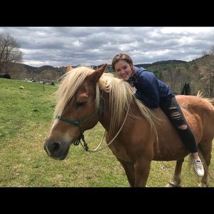 Meet your Posher, Lucy